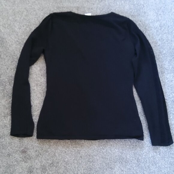 VENUS BLACK PATTERN TOP - Picture 2 of 3